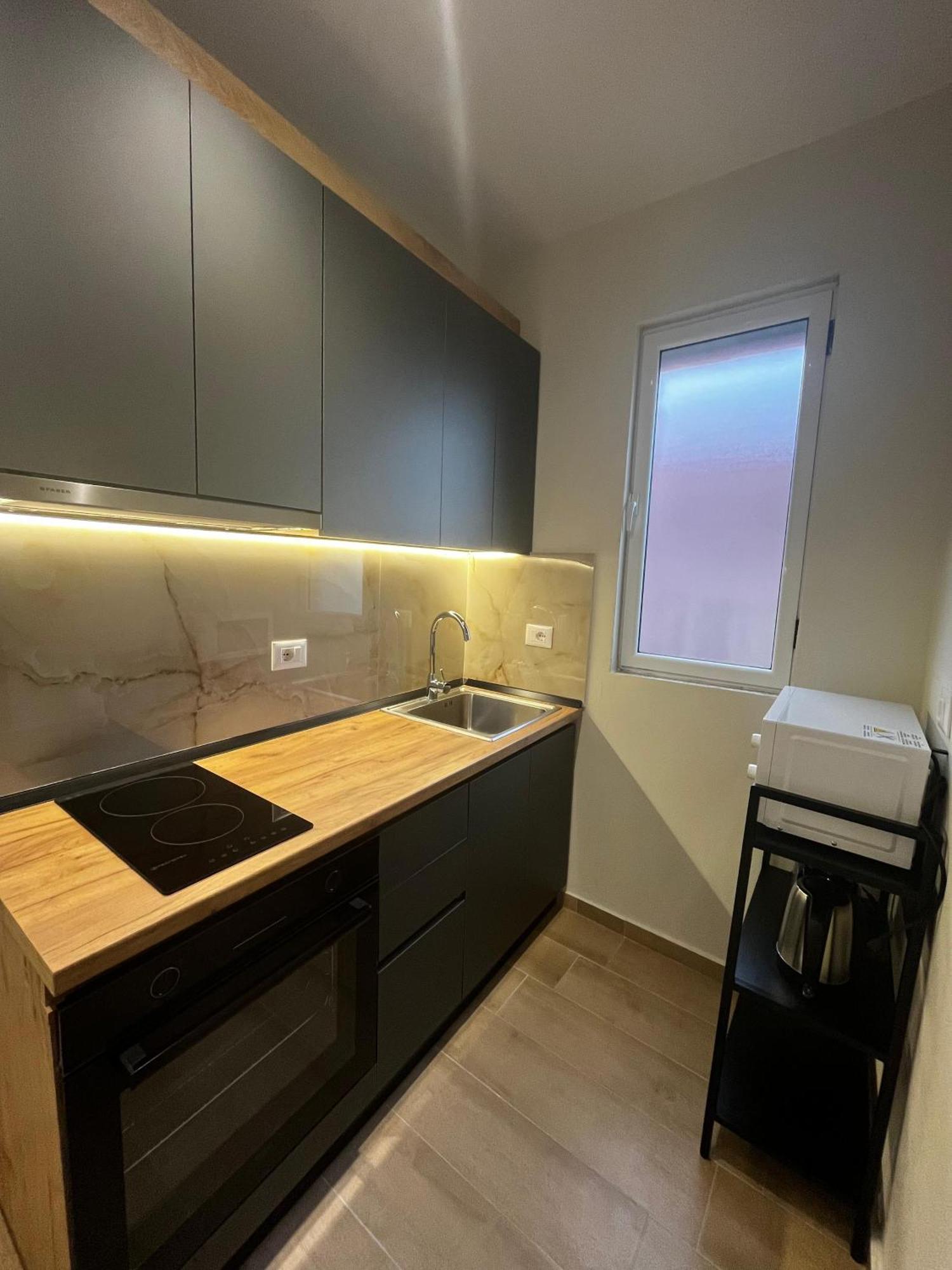 Charming Comfort Apartment Tirana Bagian luar foto