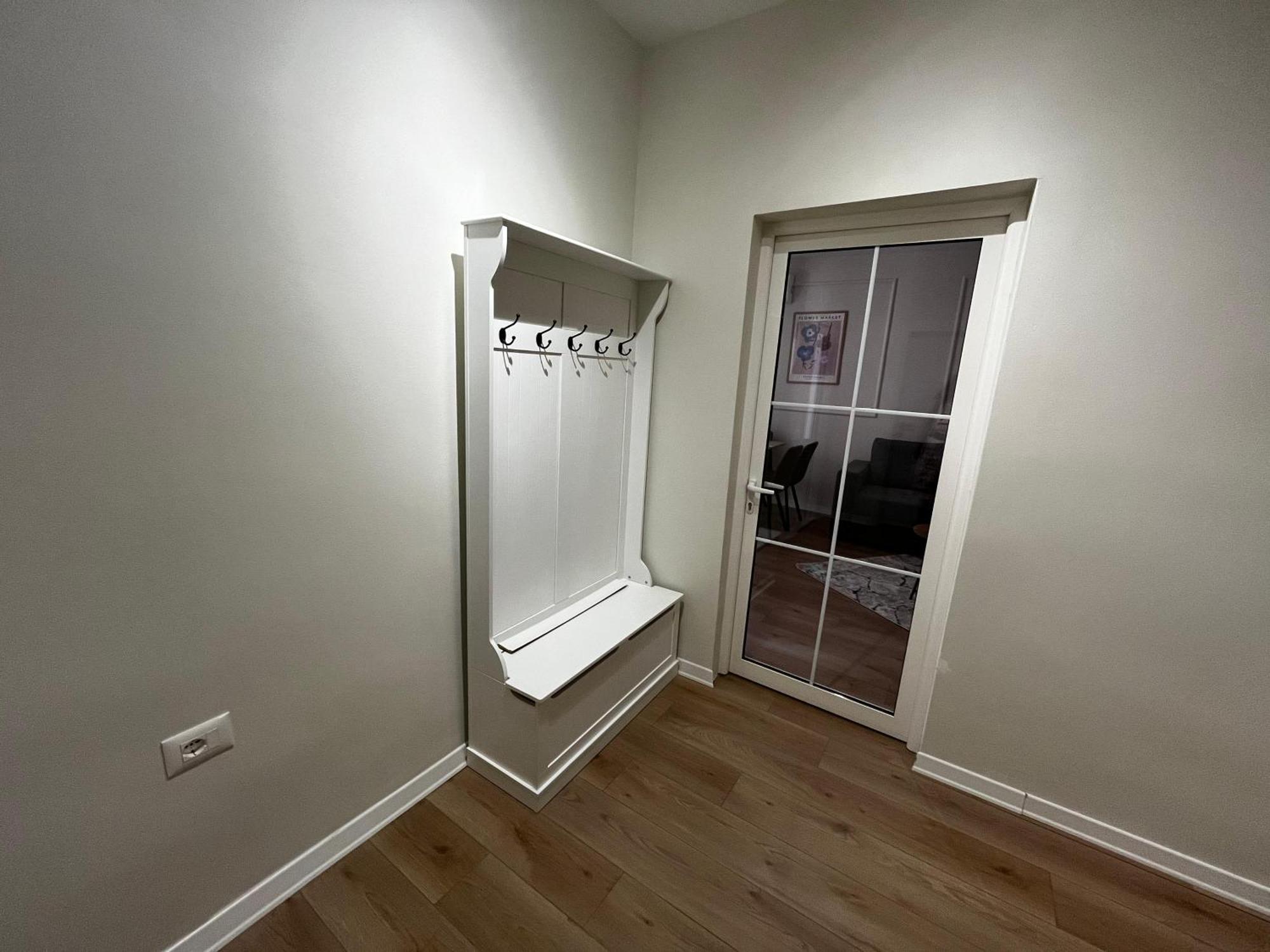 Charming Comfort Apartment Tirana Bagian luar foto