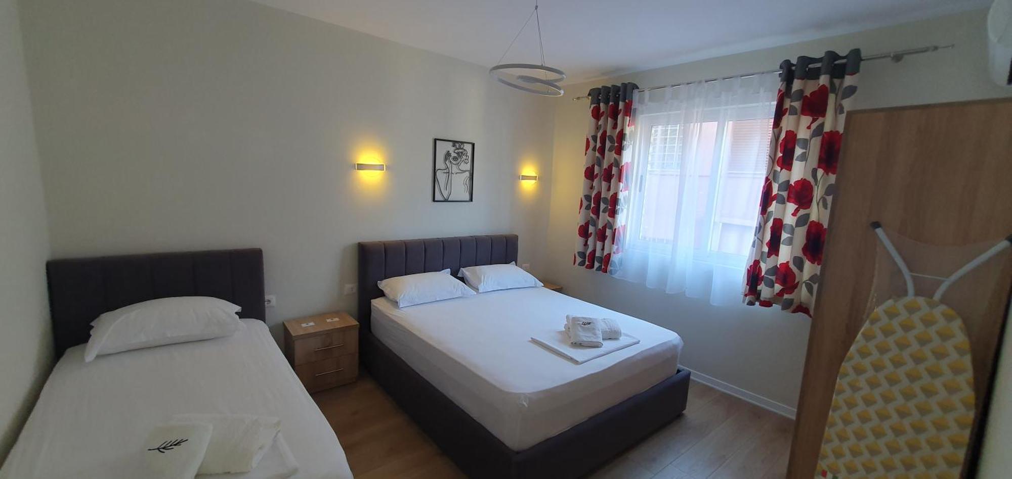 Charming Comfort Apartment Tirana Ruang foto